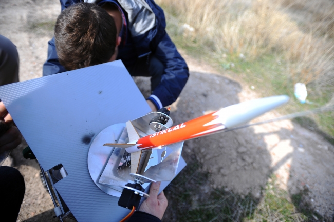 Konya'da üniversite öğrencileri "Hava Savunma Robotu" geliştirdi